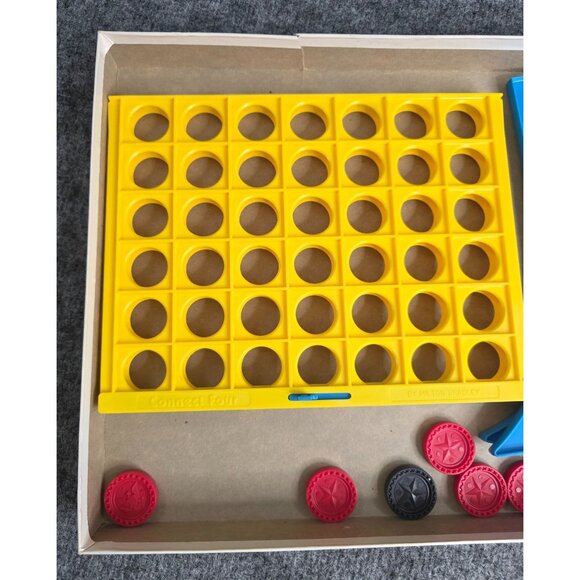 Vintage 1979 Milton Bradley Connect Four Vertical Checkers Game Complete Set - Picture 3 of 4